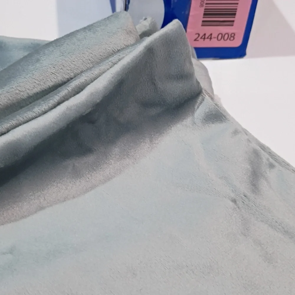 Set‎ of 2 Velvet Decorative Pillow Covers 18x18 Blue Grey